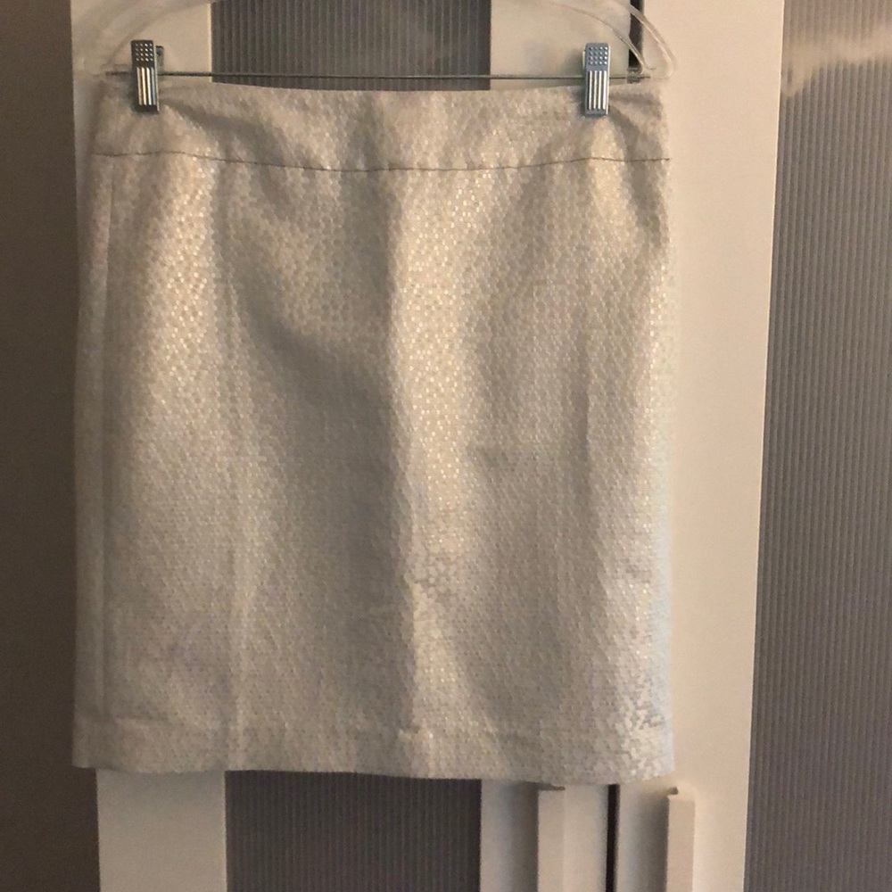 Loft skirt